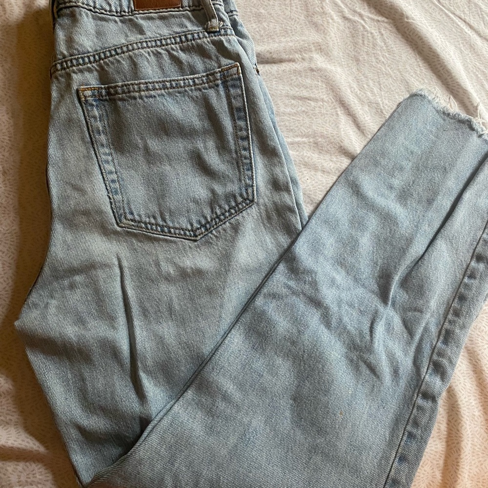 Women’s BDG Slim Straight Light Blue Jeans